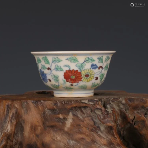 Ming dynasty cup with flora painting