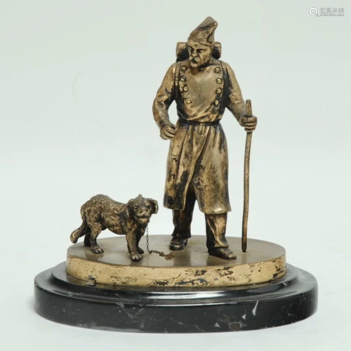 VINTAGE POSS. ANTIQUE BRONZE SOLDIER W/DOG SCULPTURE