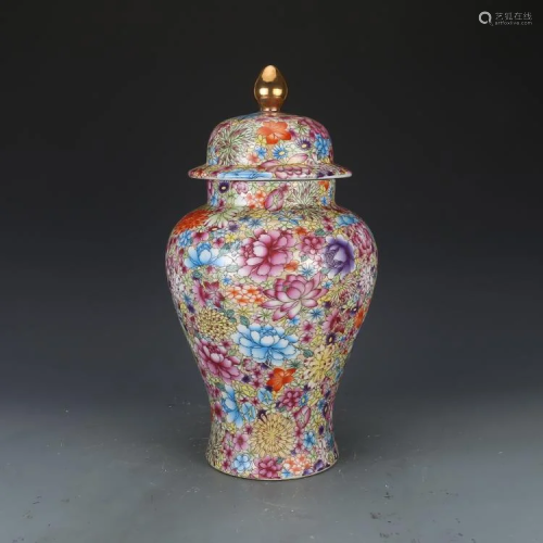Qing dynasty colorful pot with flora painting