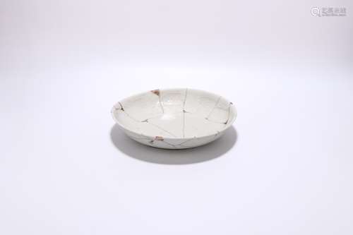 chinese sweet white glazed porcelain dish