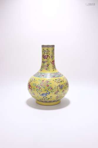 chinese yellow ground porcelain globular vase