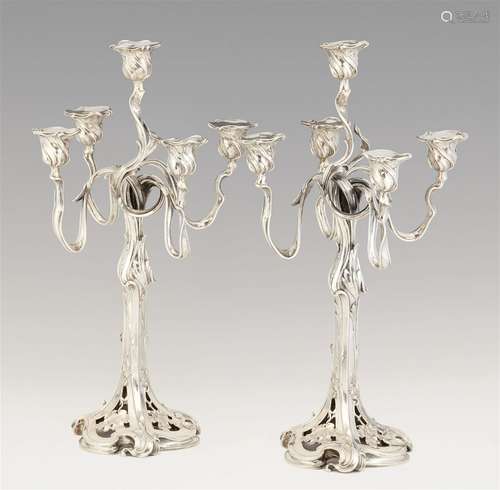 Paire de candélabres Art Nouveau. Argent. Candélabre de tabl...