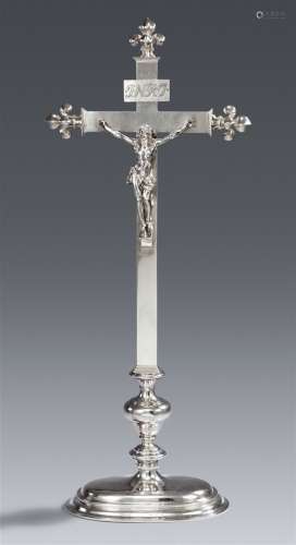 Importante croix de table de l'époque Louis XIV Argent. Cruc...