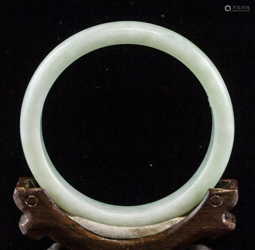 Chinese Green Hardstone Carved Bangle Certificate