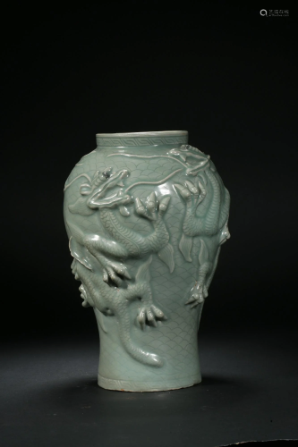Celadon Dragon Vase in Song Dynasty