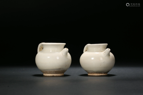 White Glazed Jar in Song Dynasty