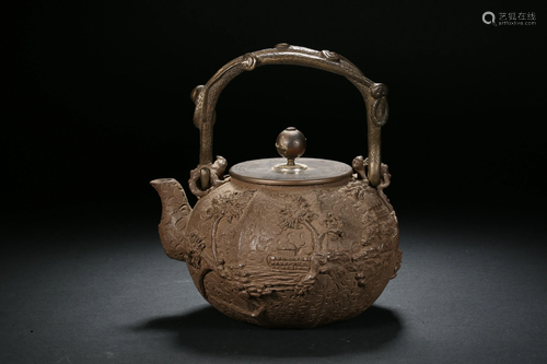 Iron portable kettle in Qing Dynasty