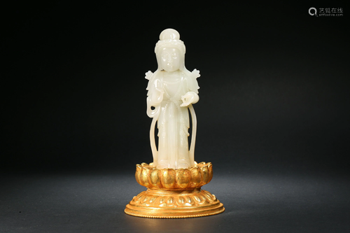 Standing Statue of Hetian Jade Guanyin in Liao Dynasty