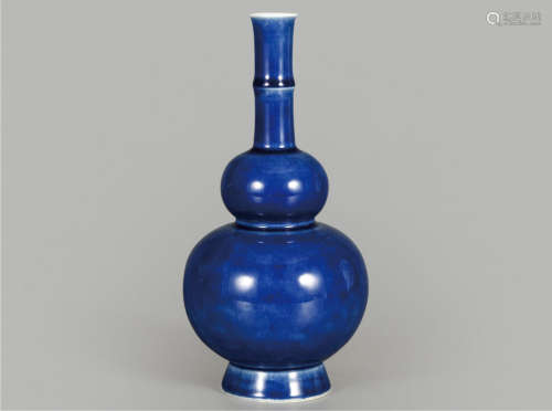 蓝釉葫芦瓶
