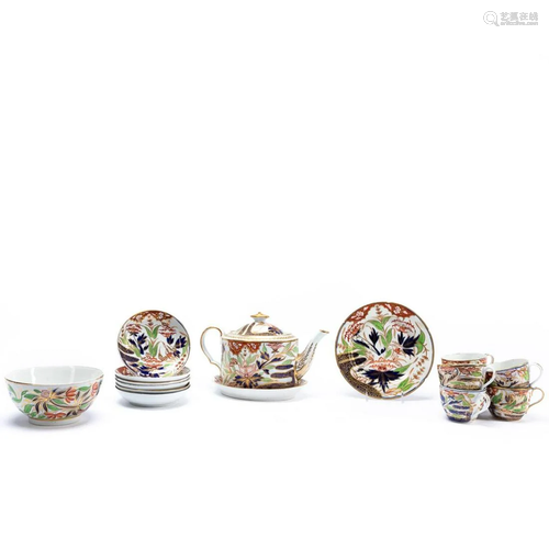 16PC ENGLISH IMARI PORCELAIN TEA & DESSERT SERVICE