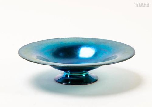 CARDER STEUBEN AURENE BLUE FOOTED GLASS BOWL