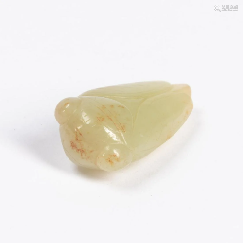 CHINESE CARVED JADE CICADA FORM PENDANT