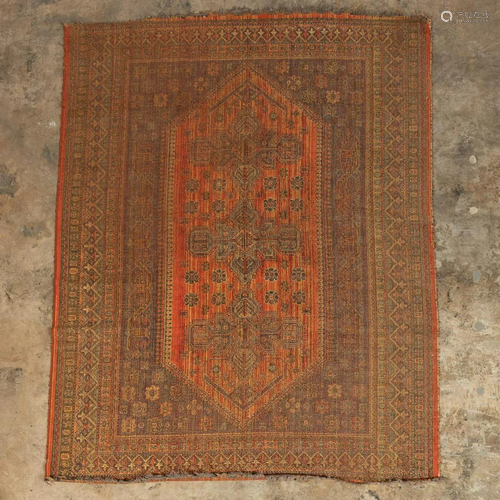 VINTAGE SOUTH PERSIAN DESIGN CARPET