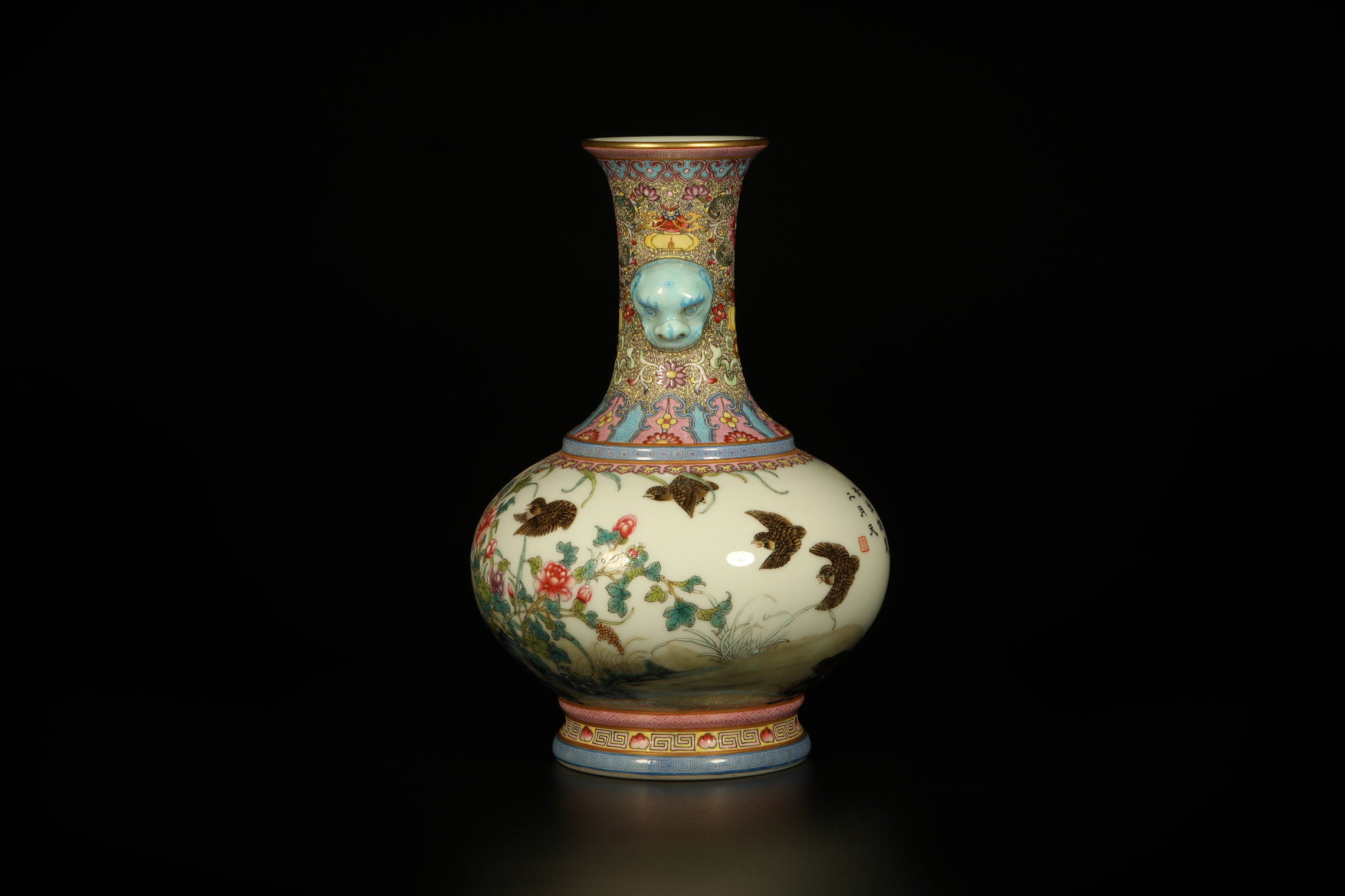 珐琅瓷瓶的文物年代图片