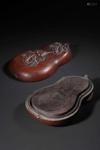 A CARVED GOURD-SHAPED INK STONE AND WOOD BOX