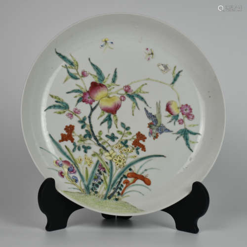 A CHINESE FAMILLE-ROSE PORCELAIN PLATE,HONGXIAN MARK