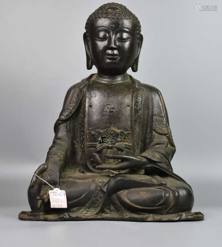 A CHINESE BRONZE FIGURE OF SEATED BUDDHA,MING DYNASTY