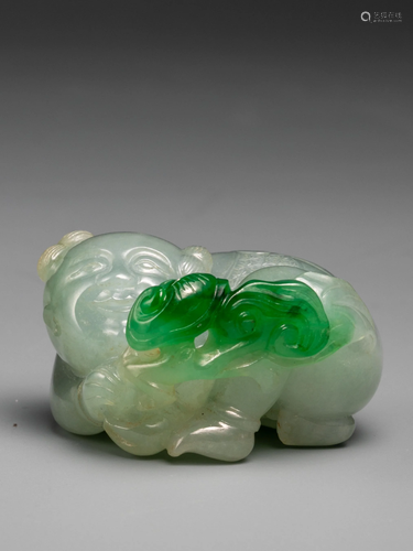 Qingganlong emerald boy holding lotus ornaments