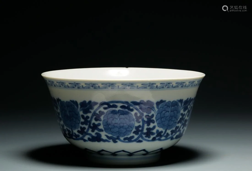 Qing Daoguang Blue and White Twisted Peony Bowl