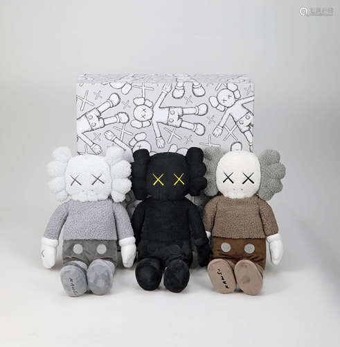 KAWS HOLIDAY香港限定公仔