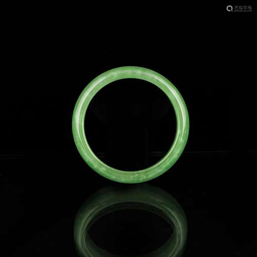 A Chinese Jadeite bracelet