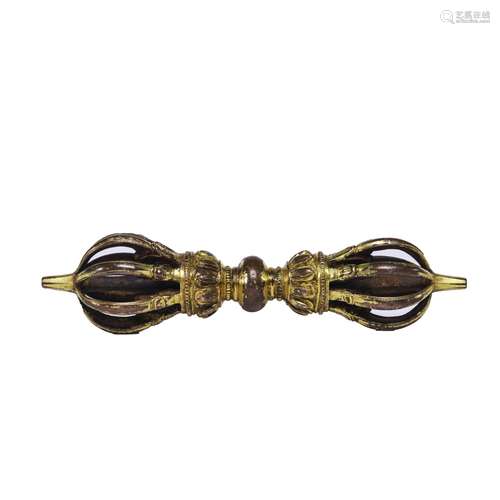 A Gilt Bronze Vajra