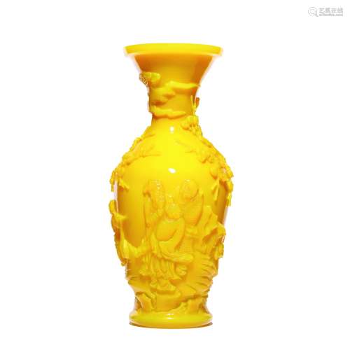 A Yellow Glassware Relief-Decorated Figure Vase