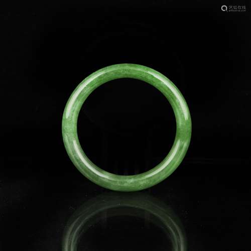 A Chinese Jadeite bracelet