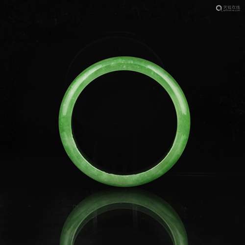 A Chinese Jadeite bracelet