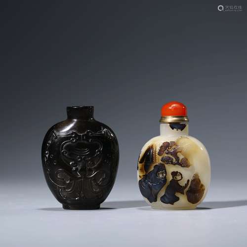 A Set Of Carved Agate Figure Snuff Bottles