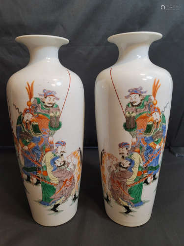 A pair of Five Colored Figure Open Mouth Porcelain Vases