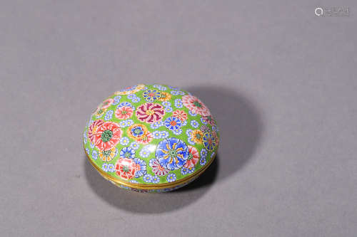 A Round Painted Enamel Cover Box