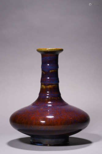 A Jun Glazed Vase, 19-20th Century