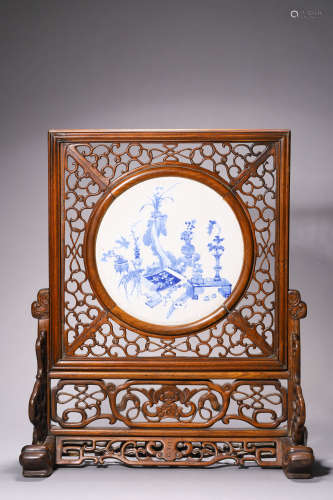 A Blue and White Porcleian Plaque Table Screen, Qing Dynasty