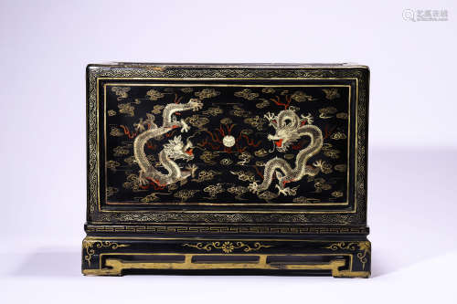 A Gilt Painted Lacquer Dragon Drawer  Box
