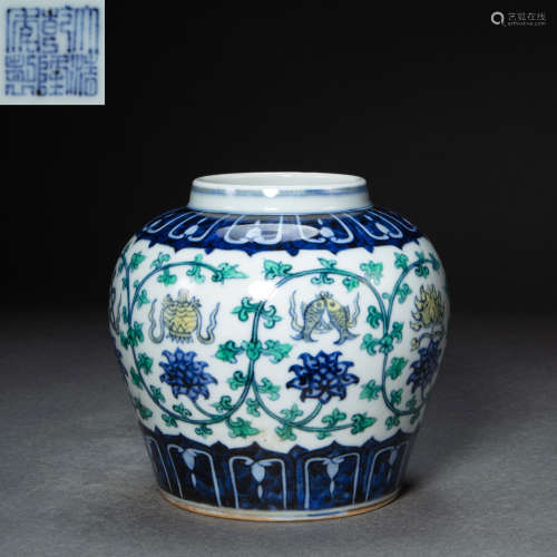 CHINESE FAMILLE ROSE PORCELAIN POT, QING DYNASTY