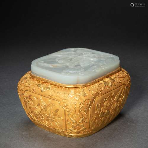 CHINESE PURE GOLD JADE LID BOX, QING DYNASTY