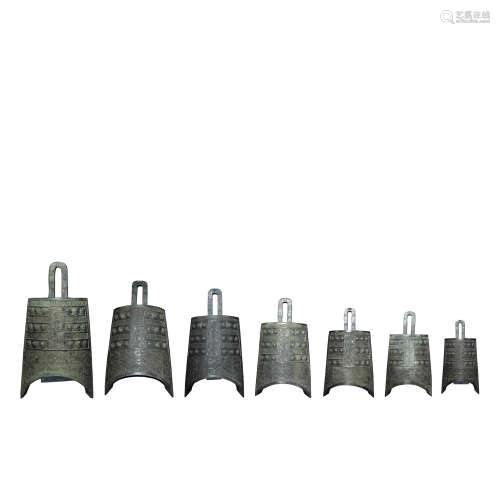 A SET OF CHINESE BRONZE CHIME BELLS, WESTERN ZHOU DYNASTY