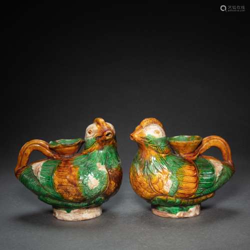 A PAIR OF CHINESE TRI-COLOR MANDARIN DUCK POT, LIAO DYNASTY