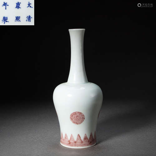 CHINESE UNDERGLAZED RED BOTTLE, QING DYNASTY