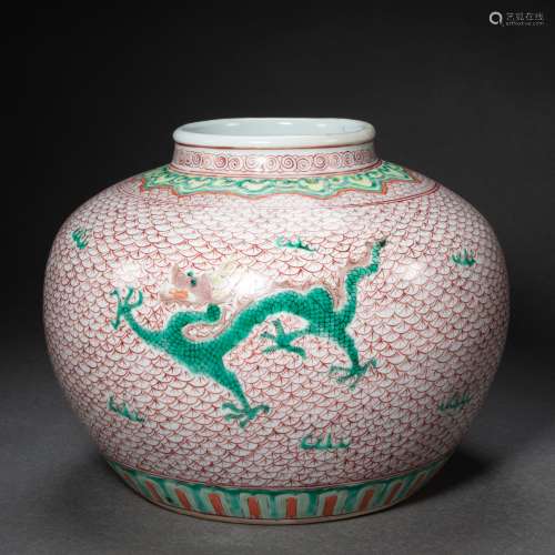 CHINESE MULTICOLORED PORCELAIN DRAGON PATTERN POT, MING DYNA...