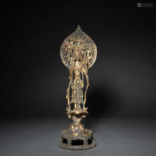 CHINESE GILT BRONZE BUDDHA, TANG DYNASTY