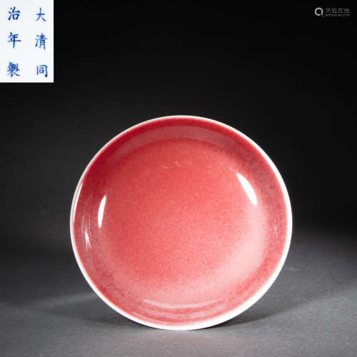 CHINESE RED GLAZED PORCELAIN PLATE, QING DYNASTY