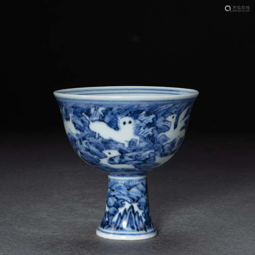 CHINESE BLUE AND WHITE PORCELAIN GOBLET, MING DYNASTY