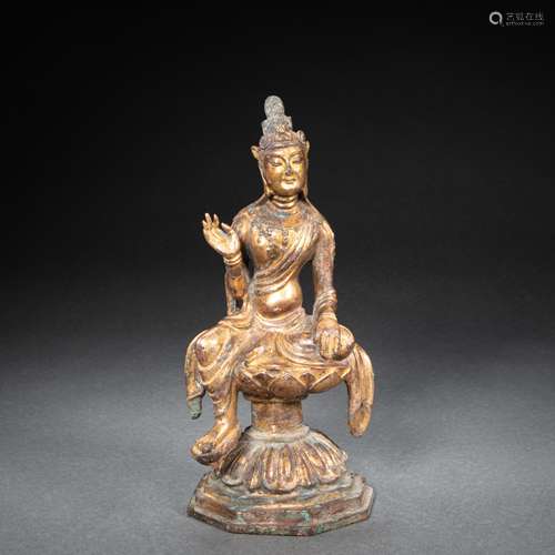 CHINESE GILT BRONZE BUDDHA, TANG DYNASTY