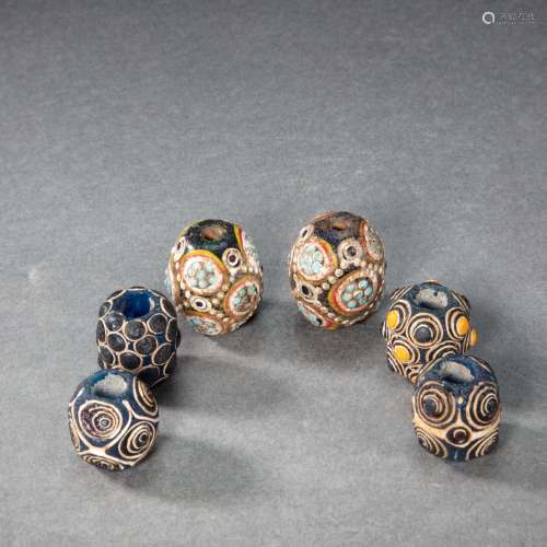 A SET OF CHINESE DRAGONFLY EYE COLOURED GLAZE BEADS, HAN DYN...