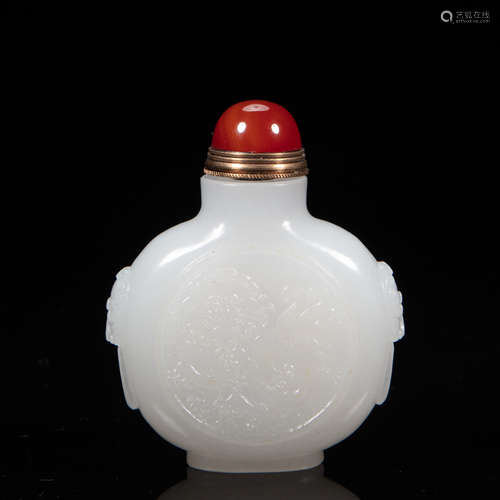 CHINESE HETIAN JADE SNUFF BOTTLE, QING DYNASTY