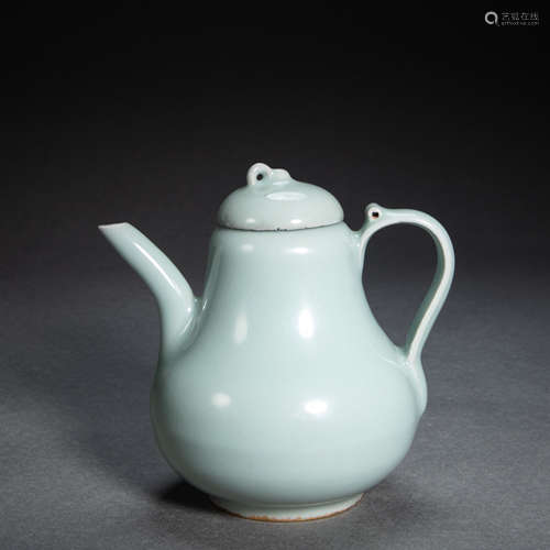 CHINESE LONGQUAN WARE HOLDING POT, YUAN DYNASTY