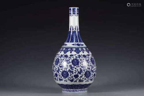 Qing Emperor Qianlong Period Mark, Blue and White Glaze Twin...