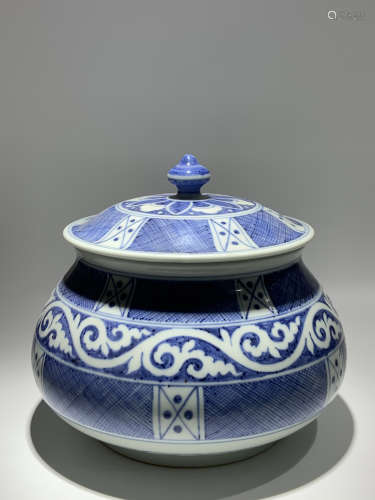 Ming Dynasty Xuande Period Made Mark, Blue and White Porcela...